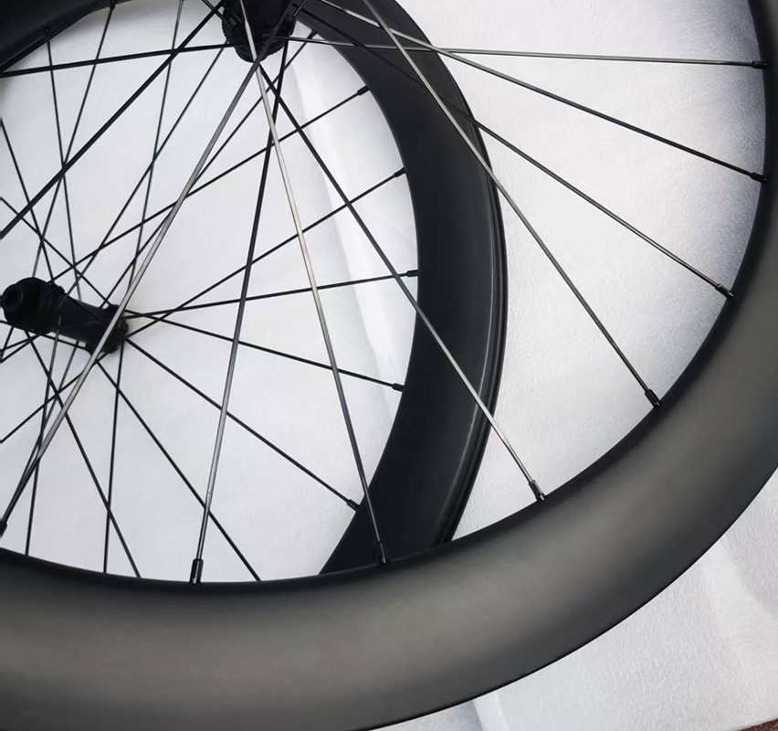 Light Wheelset 45/50/60mm Carb - Gravel Bike Tires recension och pris